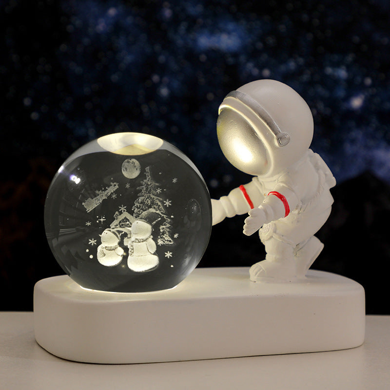 Galaxy Astronaut Crystal Ball Night Light – USB Powered Warm Lamp for Bedroom & Gifts