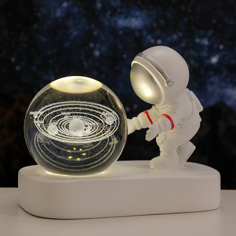 Galaxy Astronaut Crystal Ball Night Light – USB Powered Warm Lamp for Bedroom & Gifts